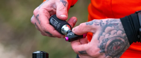 Muc Off CO2 Cartridge Inflator - Image 4